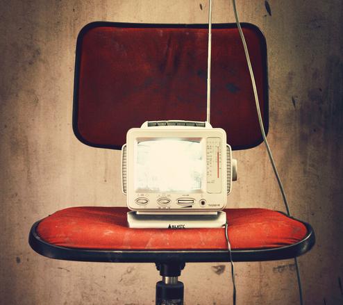 Das gute alte Fernsehen hat doch noch nicht ausgedient (Bild: SplitShire/Pixabay)