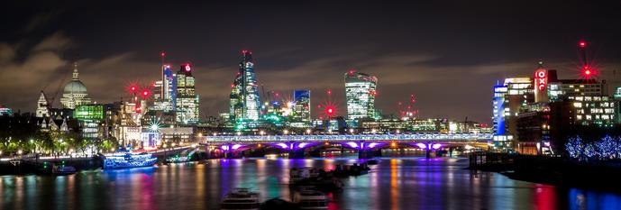 Wenn es Nacht wird ber London (Bild: skeeze / pixabay.com)