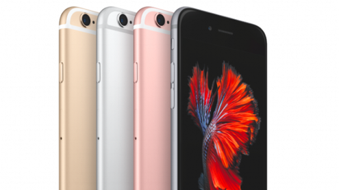 Das iPhone 6s unterscheidet sich uerlich kaum von seinem Vorgnger - nur die Farbvariation Ros ist neu (Bild: apple.com)
