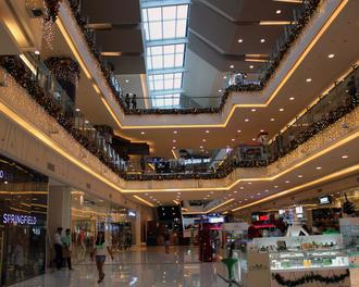 Entfernte Einkaufszentren leiden strker unter Online-Shops als lokale Angebote (PublicDomainPictures / www.pixabay.com)