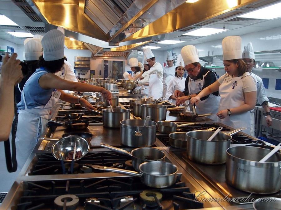 Mitmachveranstaltungen wie Kochkurse sind als Kundenevents der Renner. (Bild: cumi&ciki/Flickr)