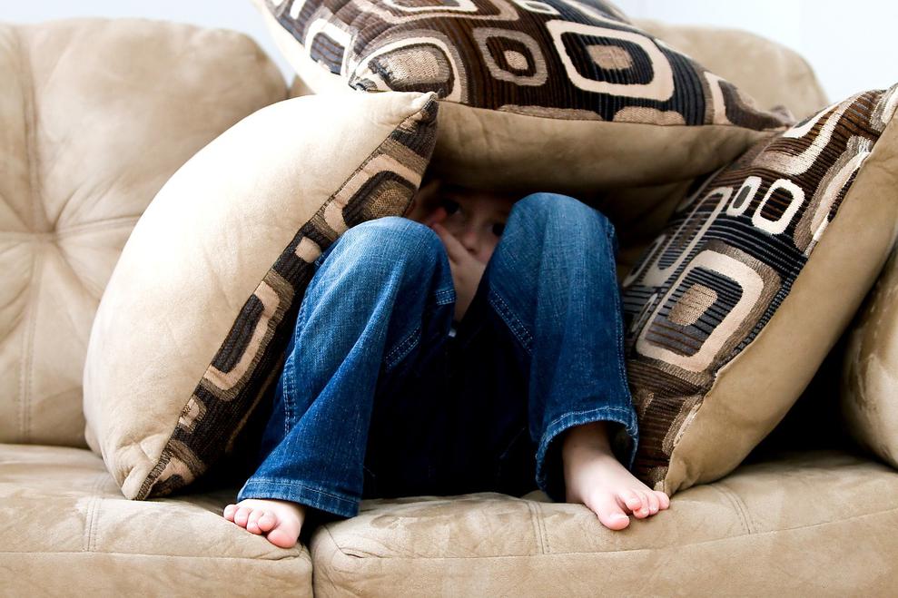 Muss sich demnächst nicht mehr vor getargeteten Anzeigen verstecken: Marcel, 14 aus München, mag WoW, verknallt in Lou, hasst Fußball (Bild: ambermb auf Pixabay) Muss sich demnächst nicht mehr vor getargeteten Anzeigen verstecken: Marcel, 14 aus München, mag WoW, verknallt in Lou, hasst Fußball (Bild: ambermb auf Pixabay)