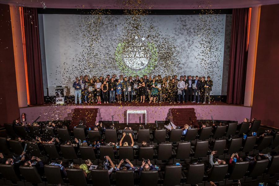 Der Award ist in der Tasche. Da freut sich das Team - aber auch der Kunde? (Bild: Shoplupe)