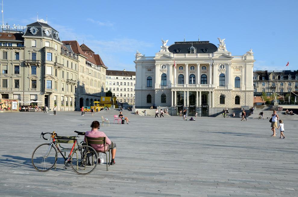 Opernplatz, Zrich: Fr b.telligent spielt die Musik in Zukunft nur noch in Zrich (Bild: Pixabay / CC0)