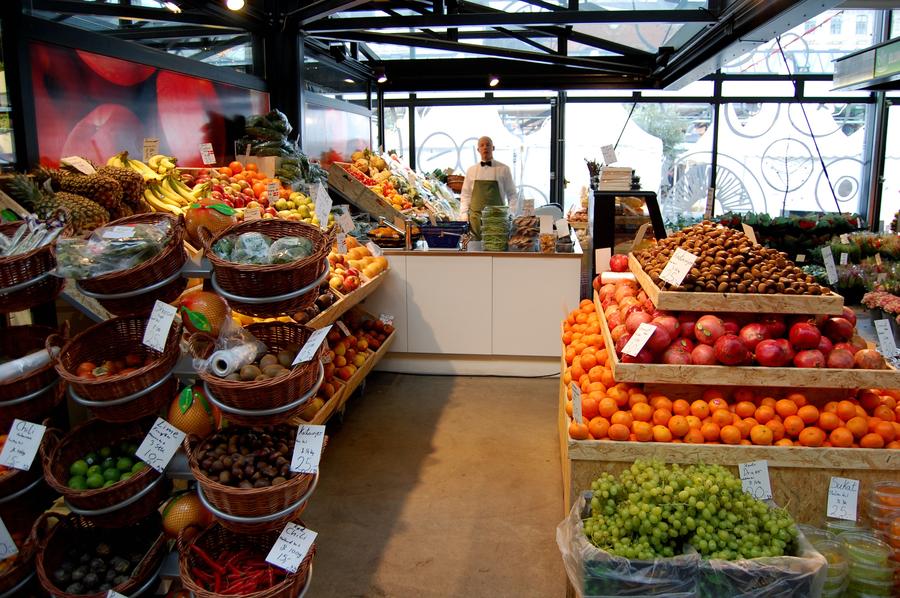 Darf es für Sie vielleicht ein Onlineshop sein? -  Nein danke, ich nehme erst mal noch ein stationäres Geschäft. (Bild: mcstudio79/Flickr)