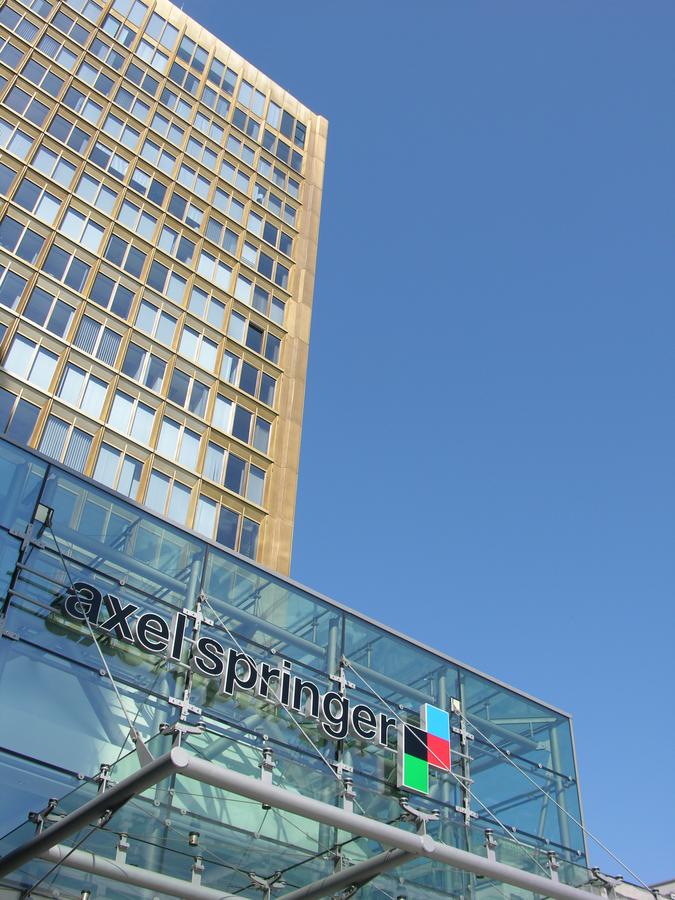 Axel Springer bleibt allein: Die Fusion mit Prosieben Sat.1 ist endgültig geplatzt - wohl auch deswegen, weil Springer derzeit vor allem International expandieren will. (Bild: Axel Springer Verlag)