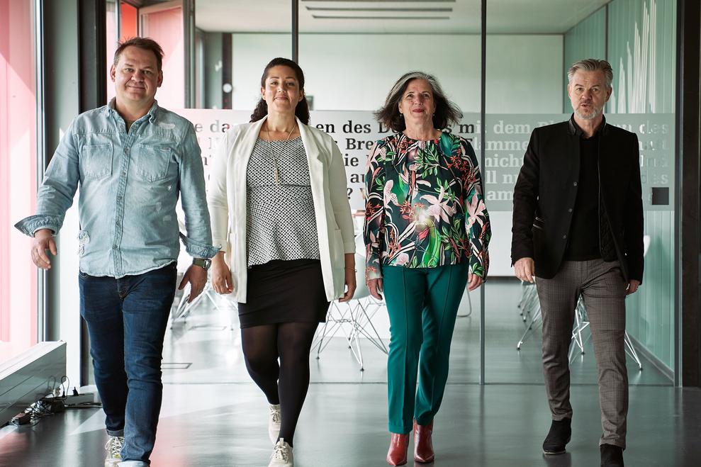 Die ResCom-GründerInnen von Links: Mark Pelzer, Anna Tomfeah, Heidrun Haug, Anna, Wolfram Schäffer (Bild: ResCom Academy)