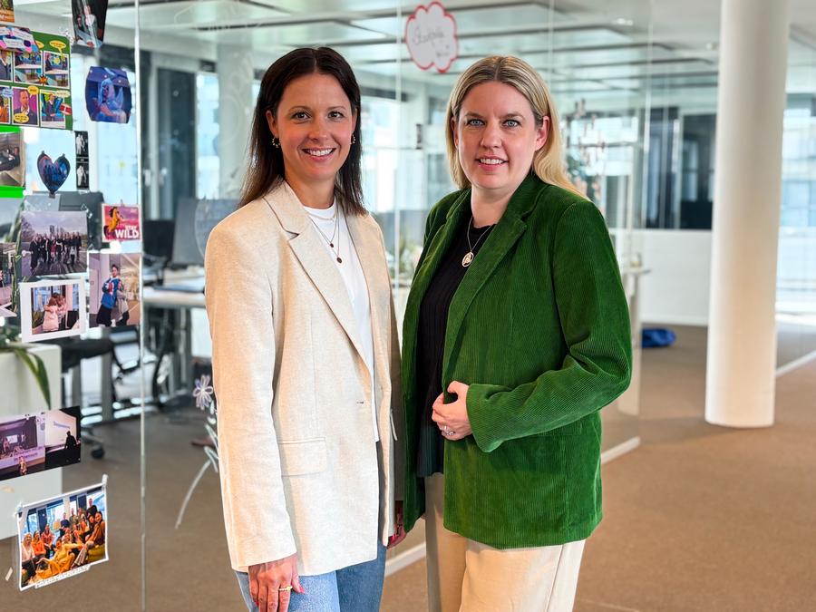 Die neuen pilot Hamburg-Geschäftsführerinnen Lisa Schuhmann (links) und Simona Riedel. (Bild: pilot)
