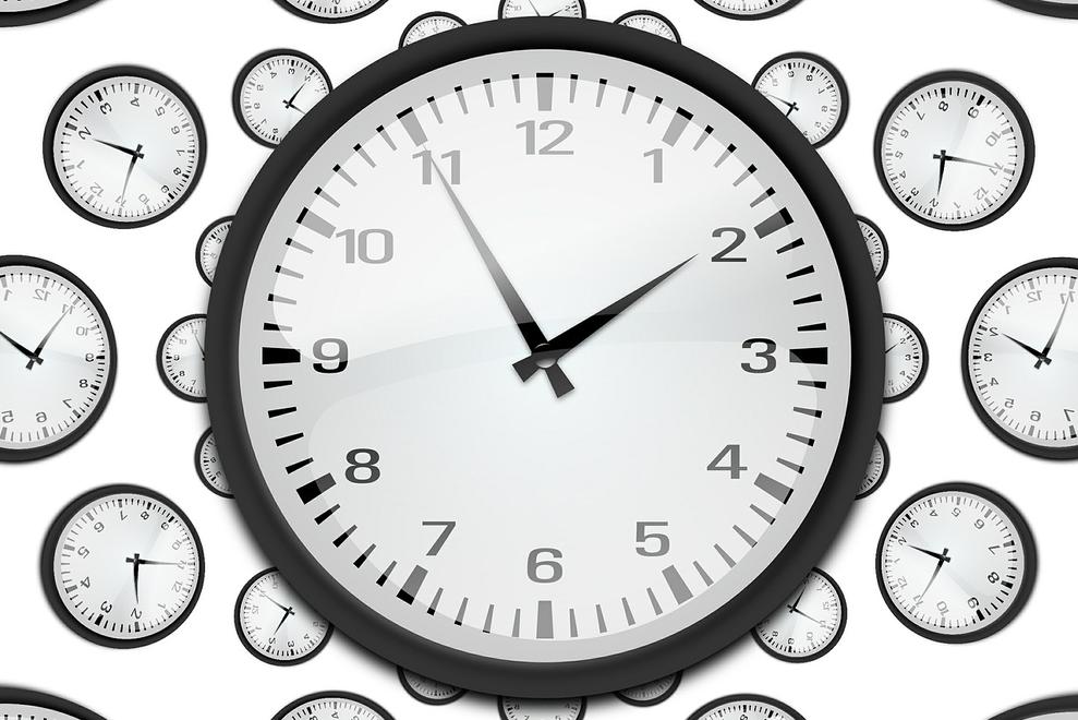 Ein Online-Wegweiser gibt Tipps für den Umgang mit digitalem Stress (Bild: Gerd Altmann auf Pixabay) Ein Online-Wegweiser gibt Tipps für den Umgang mit digitalem Stress (Bild: Gerd Altmann auf Pixabay)
