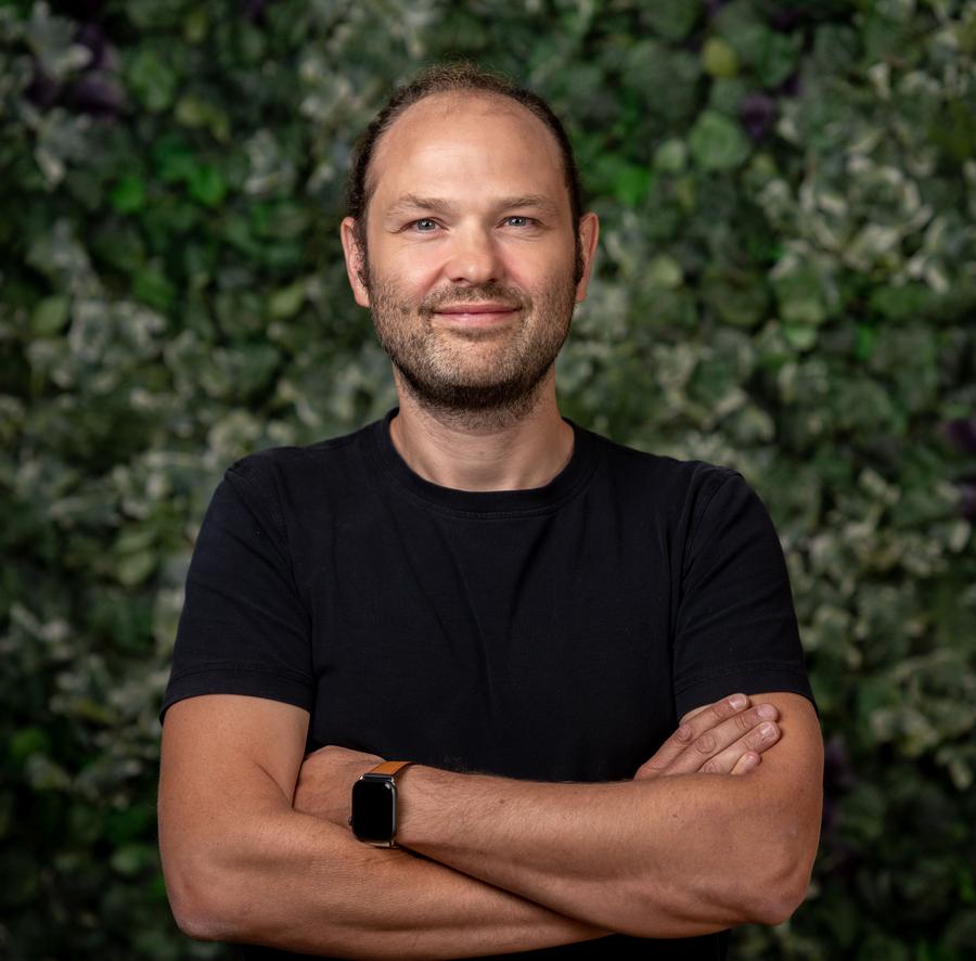 Obi - Dr. Christian von Hegel, Managing Director Brand & Communications - (Obi)