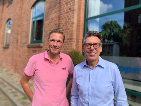 Oliver Khler und Michael Schaberg kaufen ihr Unternehmen aus der Klingel-Gruppe heraus (Bild: e-velopment GmbH)