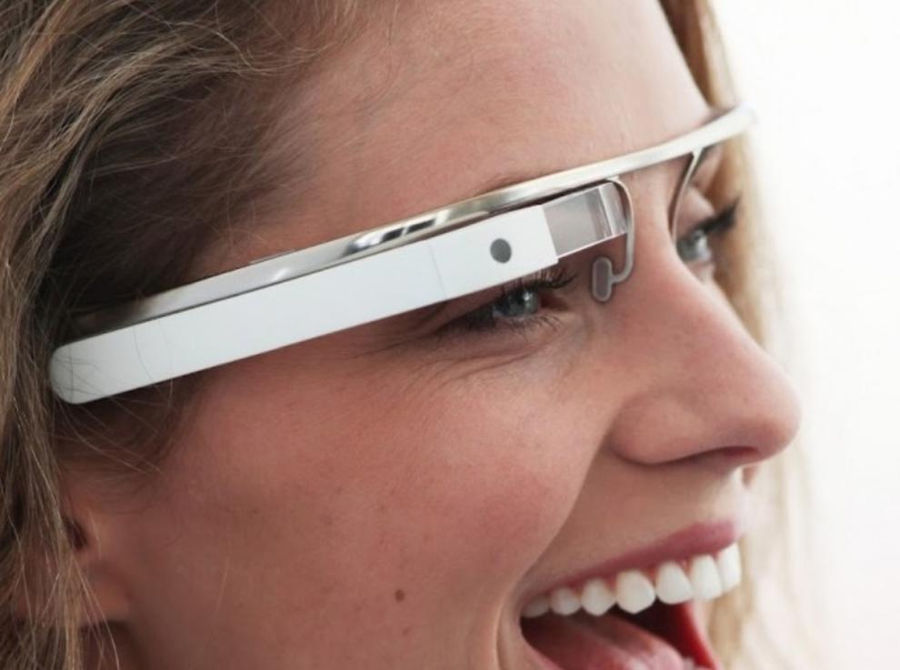 Tragende wurden als 'Glassholes' verschrieen: Das Projekt Google Glasses im Jahr 2012 (Bild: Google)