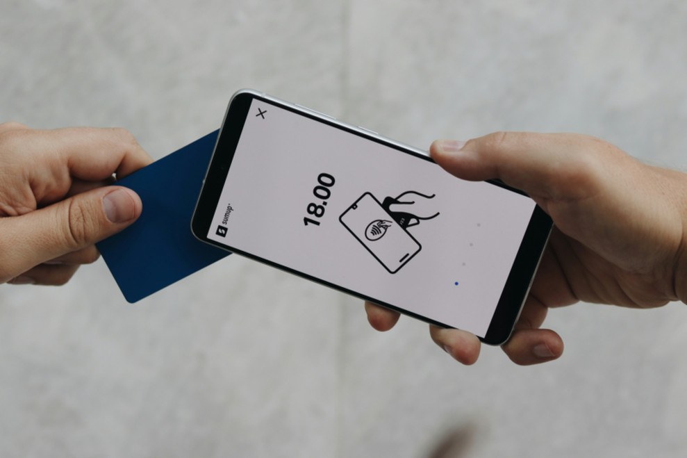 Der digitale Check-out ist ein kritischer Punkt im Handel. Doch welche Herausforderungen sind damit verbunden? (Bild: SumUp/Unsplash)