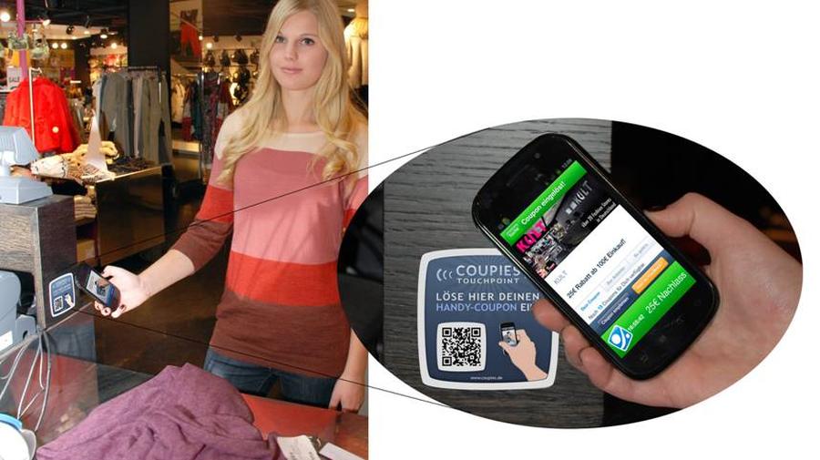 Jetzt muss man nicht mehr das Handy zum Bezahlen vorzeigen, sondern nur noch das Wirecard Smart Band. (Bild: Coupies)