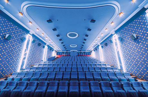Kinosaal mit Dolby-Atmos-Ausstattung: 3D-Klangbilder werden marktreif (Bild: Kinoton)
