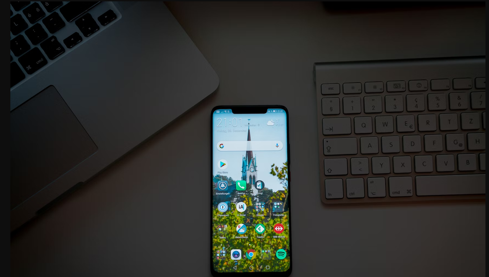  (Bild: Claudio Schwarz/Unsplash)