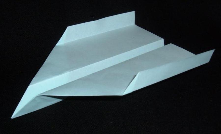 Nicht alles lässt sich so leicht digital pimpen wie ein Papierflieger (Papierfliegerei.de)