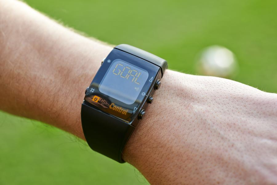 Tor oder nicht? Goal Control zeig dies dem Schiri auf einer Smartwatch an (Bild: Goal Control)