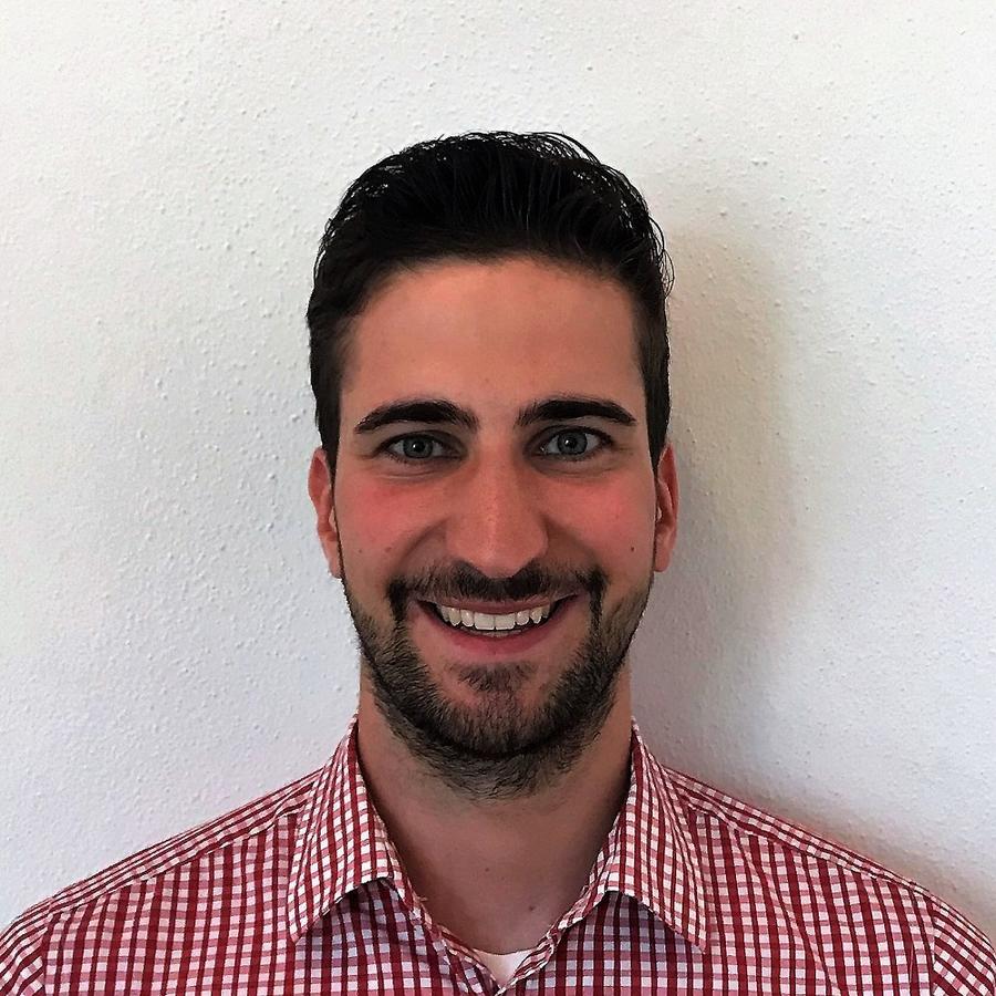  (Solutions Engineer)