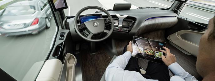 Mercedes-Benz zeigte auf der IAA Nutzfahrzeuge 2014 mit dem automatisierten Future Truck 2025, wie Fernverkehrs-Lkw von morgen aussehen knnten. (Bild: Mercedes-Benz)