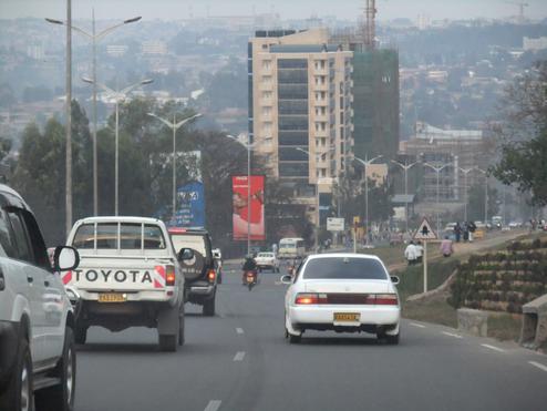 Kigali, die Hauptstadt Ruandas ist eine untypische afrikanische Metropole: Leise, sauber, sicher (Bild: Joachim Graf)