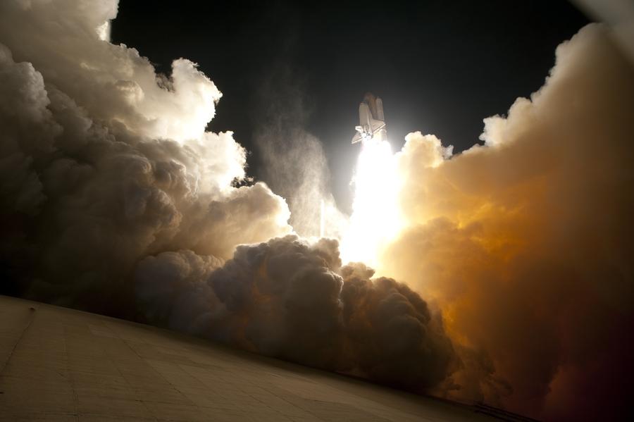 Startende Rakete. Unser Bild. Nicht unbedingt, das Bild das die Branche zeichnet, wenn sie nach 'digitaler Transformation' gefragt wird. (WikiImages)