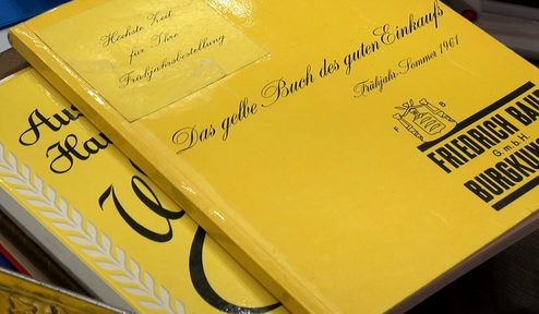 &#34;Das gelbe Buch des guten Einkaufs&#34; - so hie einst der Hauptkatalog von Baur. (Bild: Baur Gruppe)