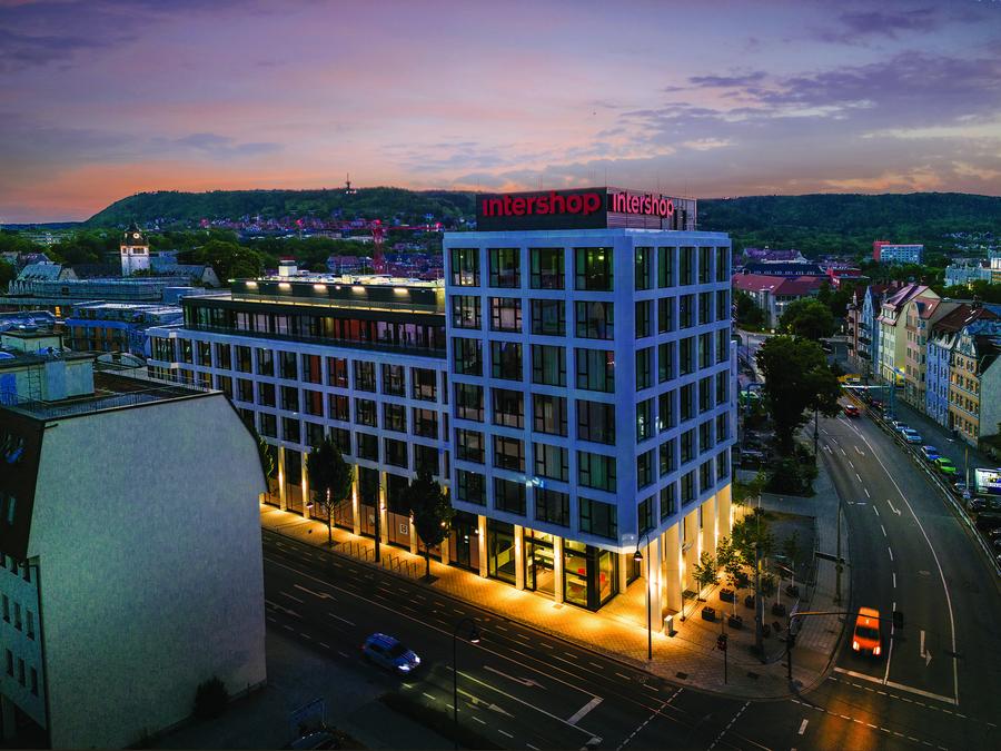 Intershop Headquarter in Jena bei Nacht (Bild: Intershop)