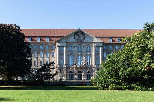Das Berliner Kammergericht verbot Google als 'Ersatzgesetzgeber' TMG-Gesetze zu ignorieren.,, (Bild: Ansgar Koreng)