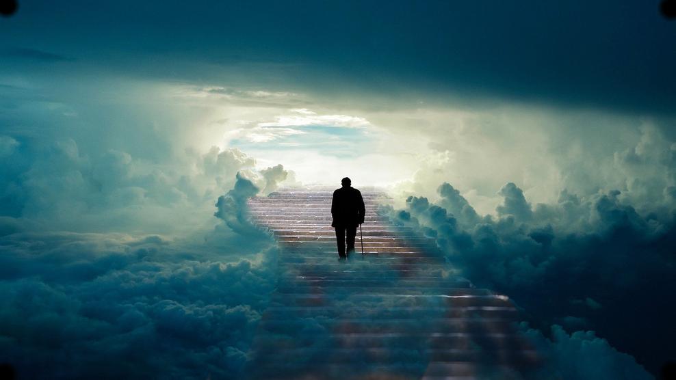 Manche der vor zehn Jahren als Todeskandidaten einsortierten Geschäftsmodelle sind in der Tat im ECommerce-Himmel, andere sind noch munter. (Bild: Tumisu / Pixabay) Manche der vor zehn Jahren als Todeskandidaten einsortierten Geschäftsmodelle sind in der Tat im ECommerce-Himmel, andere sind noch munter. (Bild: Tumisu / Pixabay)