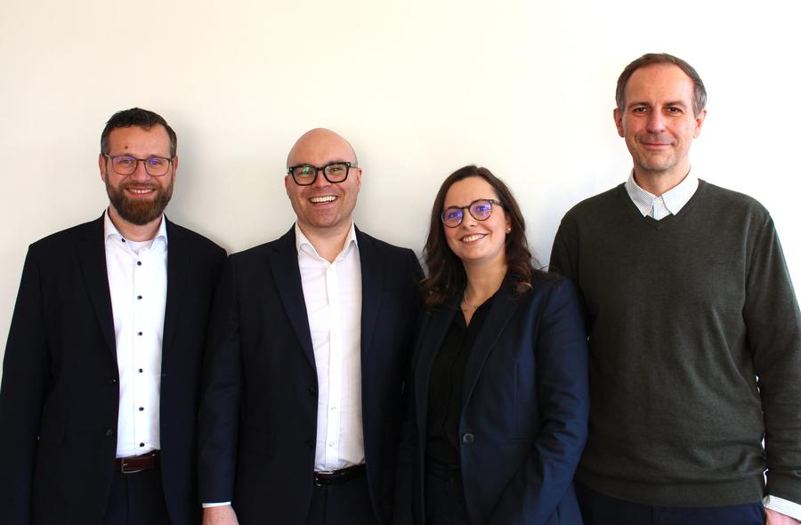 Das neue Führungsquartett von scireum: Daniel Held, Fabian Landwehr, Julia Adam, Jan Arnet (v.l.n.r.) (scireum)