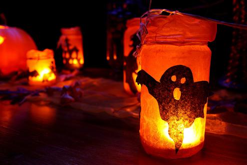 Buh! Das Gespenst der Interaktivbranche geht um - Google macht vielen Angst und wird nur von wenigen klar gesehen. (Bild: Pixabay / Public Domain)