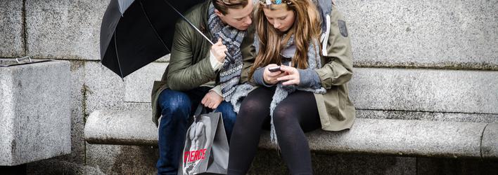 Millennials und GenZ: Medienkonsum und Erwartungen an Marken steigen Millennials und GenZ: Medienkonsum und Erwartungen an Marken steigen