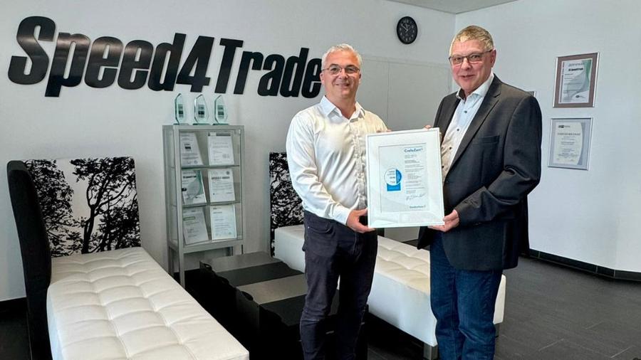  (Creditreform Regensburg)