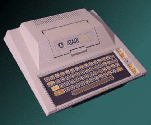 Atari war der Homecomputer-Pionier der frühen 80er Jahre. Für die Kinder unter uns: Ein Heimcomputer war eine Spielekonsole mit Tastatur. Damals, als die Welt noch Schwarzweiß war und Dinosaurier über die Erde wanderten. (Bild: )